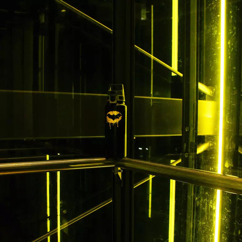 Sigg WMB One fľaša na pitie 1 l, prívesok batman, 6035.70