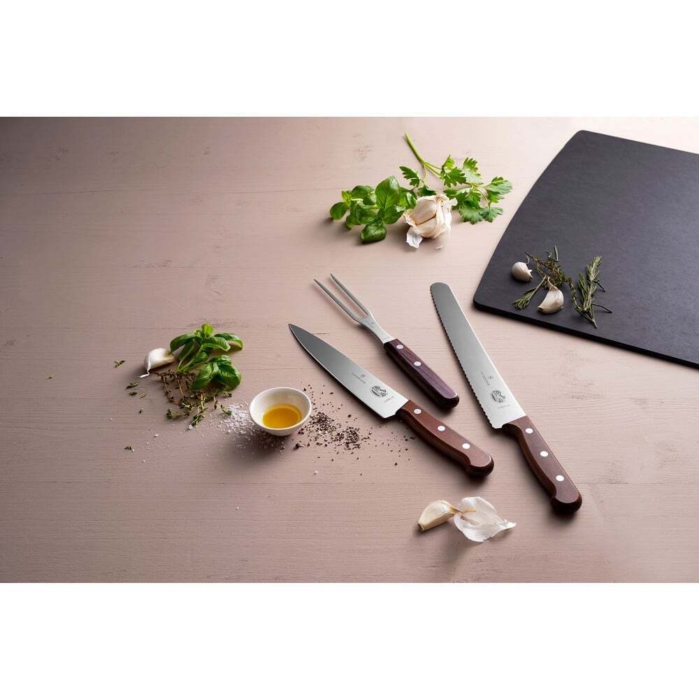 Victorinox Drevená súprava noža na krájanie 19 cm a vidličky na mäso 15 cm, 5.1020.2G