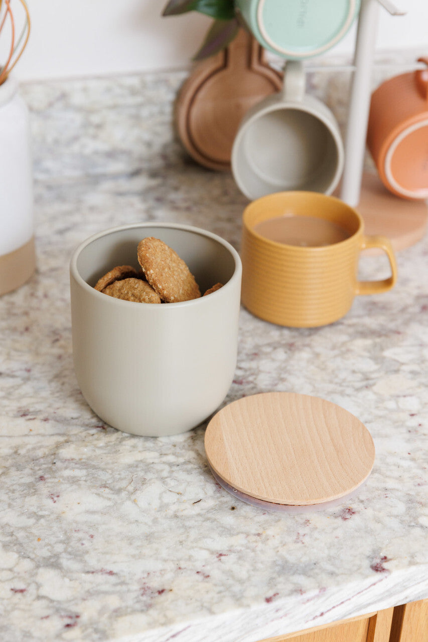 Dóza na uskladnenie KitchenCraft Idilica 1 l, sivá , IDCANMEDGRY