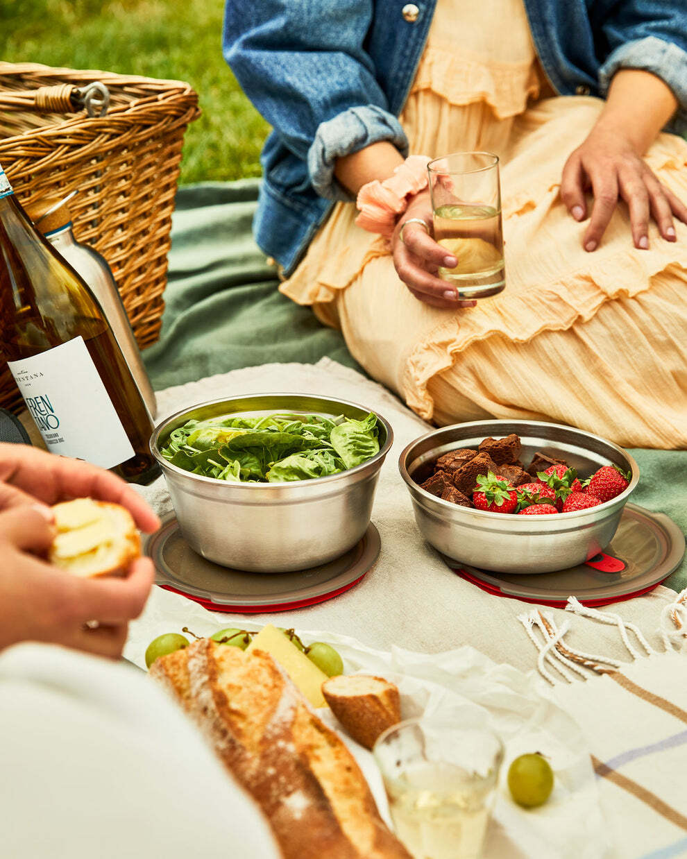 Misa na potraviny z nehrdzavejúcej ocele Black+Blum 0,65 l, malá, FBSS-BL-S017-EN