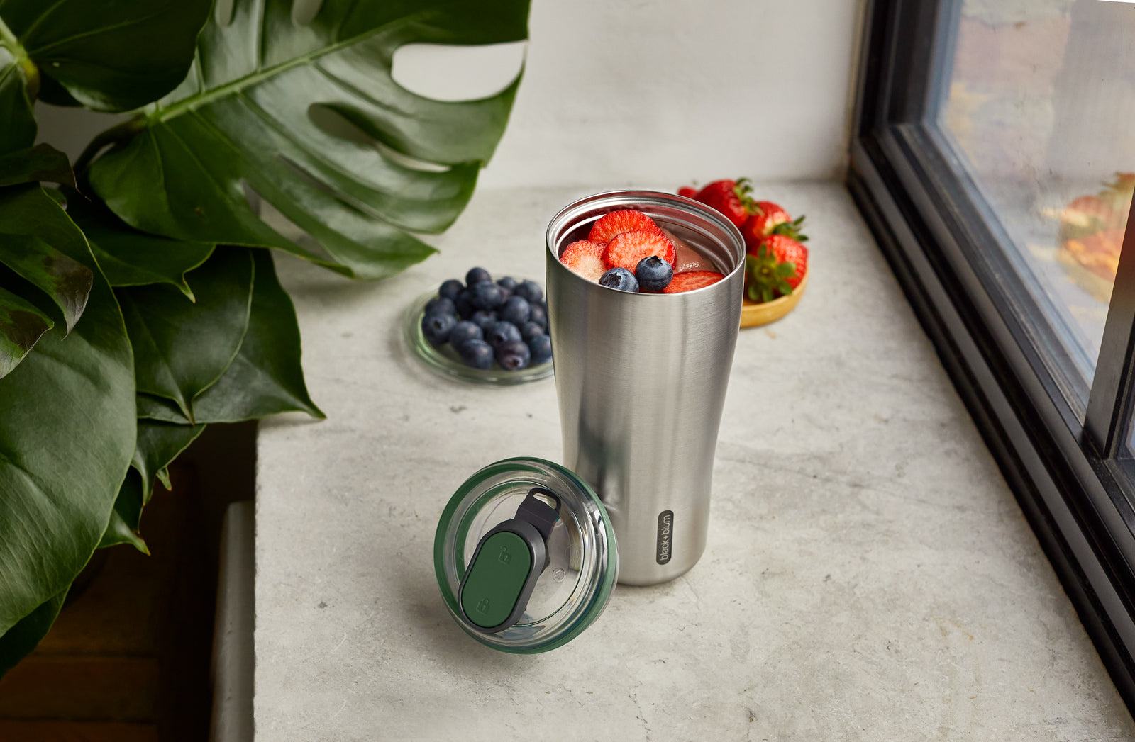 Cestovný termohrnček Black+Blum z nehrdzavejúcej ocele 600 ml, olivový, BAM-TT010