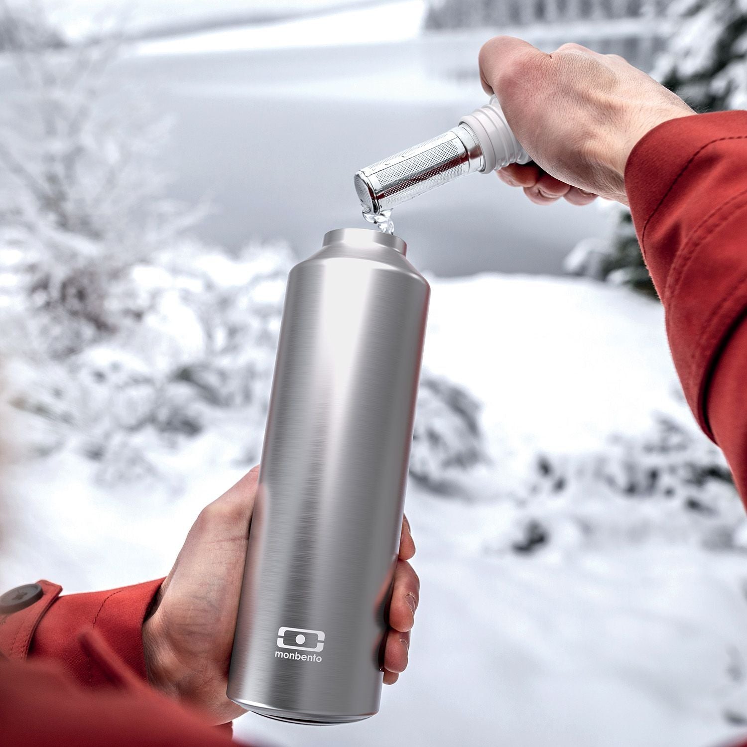 Monbento Oceľová fľaša na pitie 500 ml, strieborná metalíza, 401101000