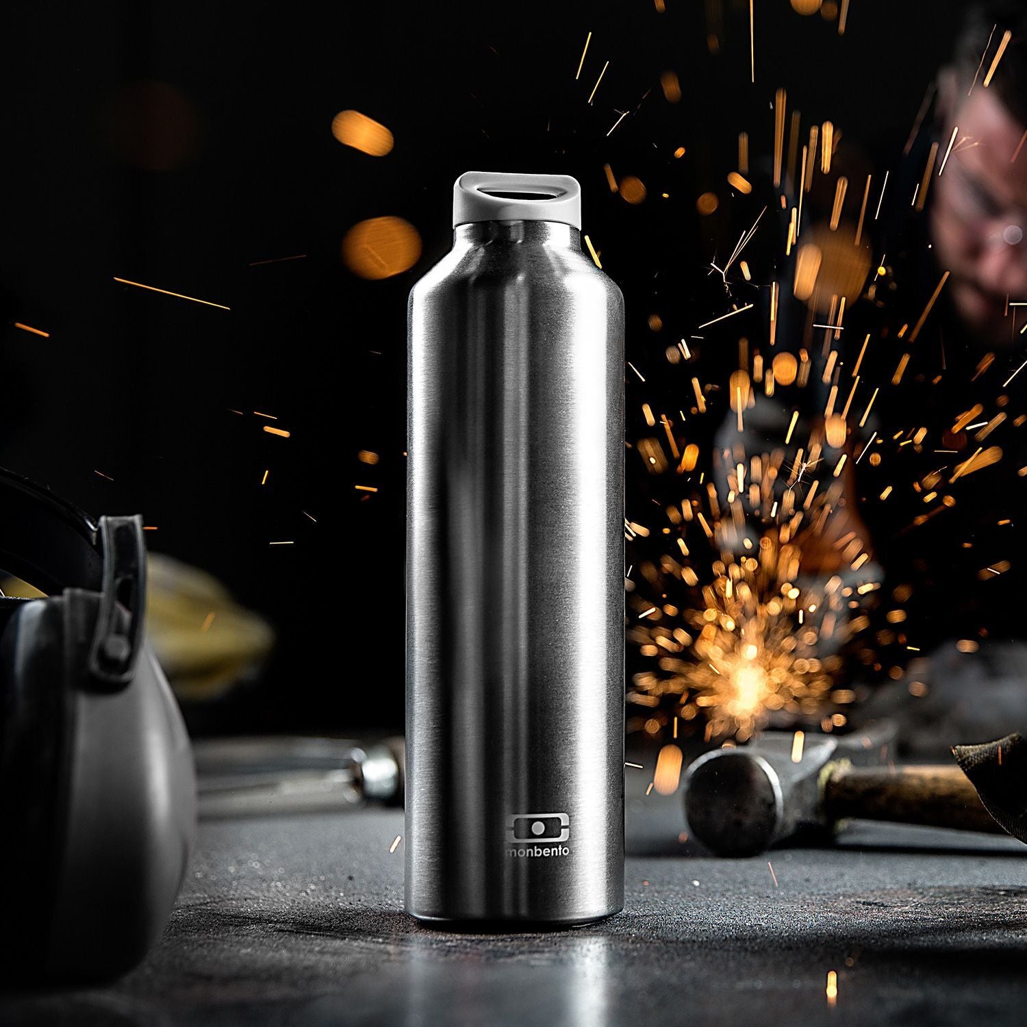 Monbento Oceľová fľaša na pitie 500 ml, strieborná metalíza, 401101000