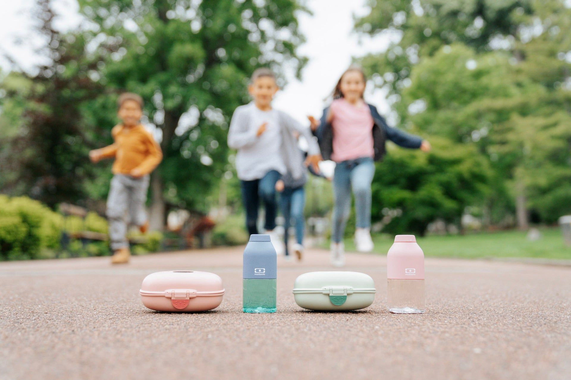 Monbento Positive S detská fľaša na pitie 330 ml, ružová, 32010029