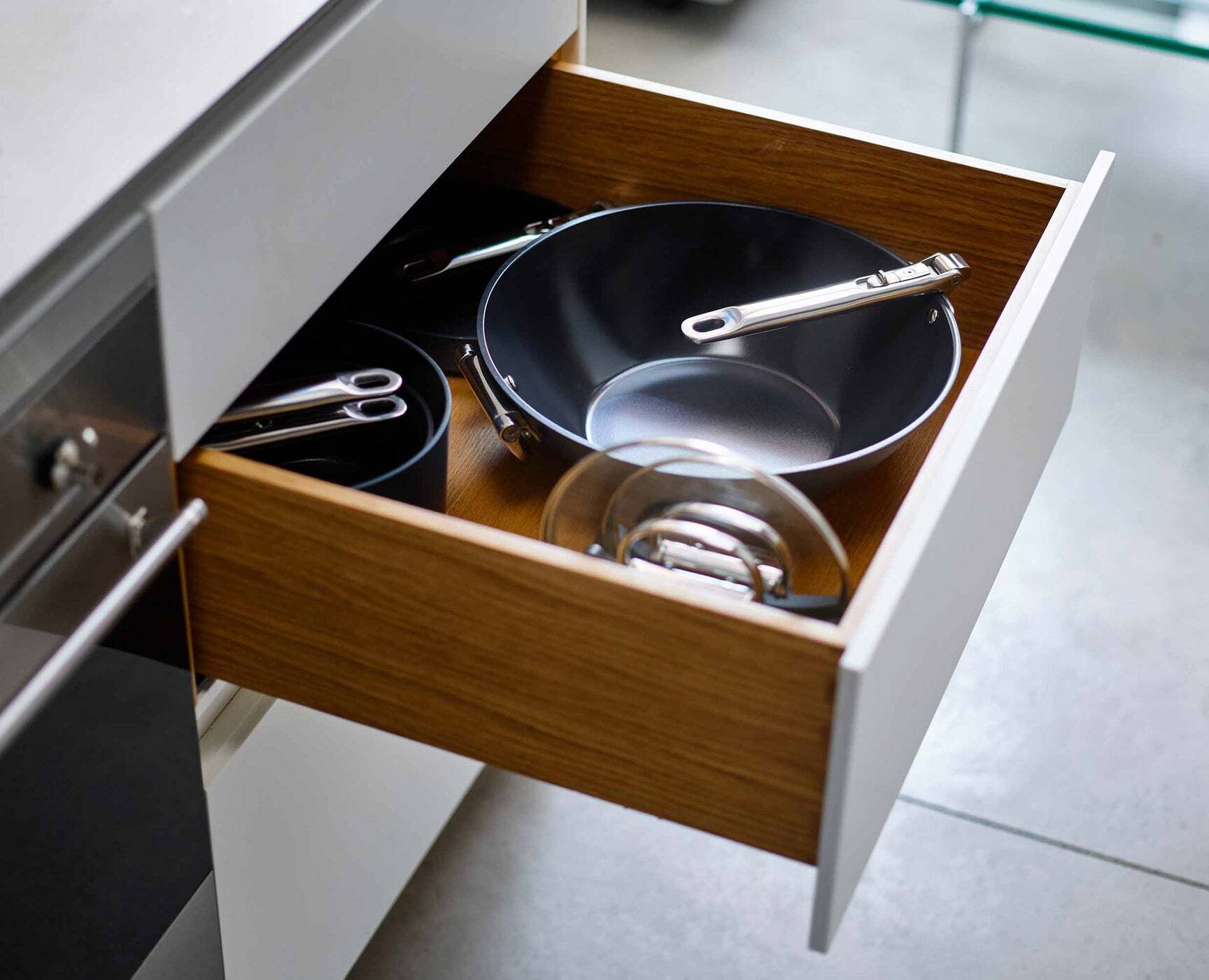 Joseph Joseph Space wok s nepriľnavým keramickým povrchom 32 cm, modrá, 45048