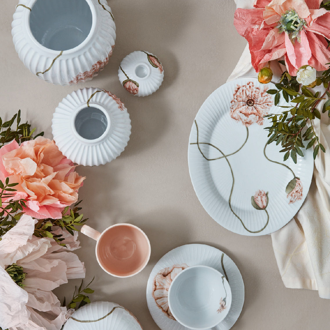 Kähler Hammershoi Poppy oval serving plate 28.5 x 22.5 cm, white, 692309