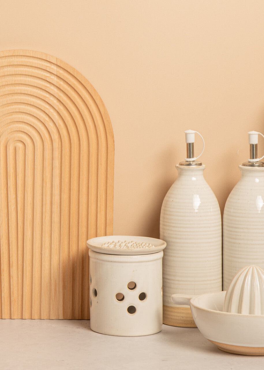 KitchenCraft Idilica nádoba na uskladnenie cesnaku so strúhadlom, krémová, IDGARLIC