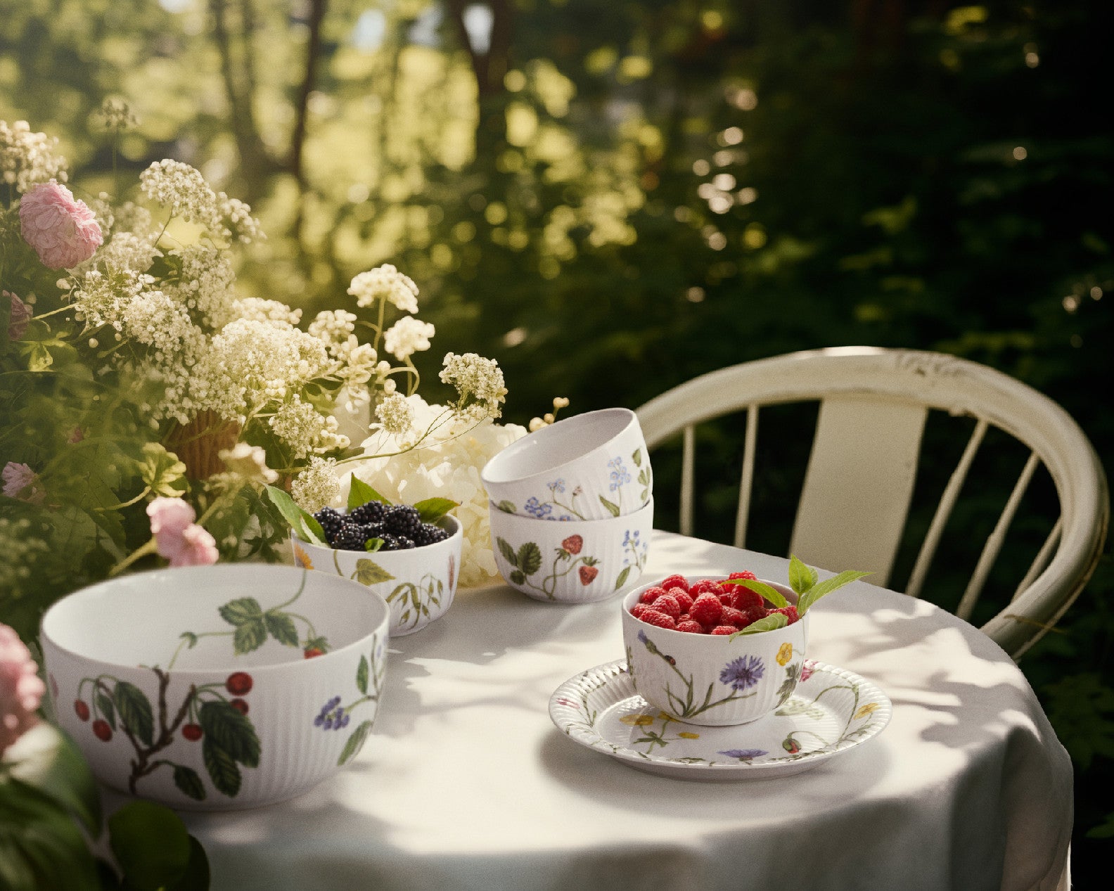 Kähler Hammershoi Summer porcelánová misa 21 cm, summer berries, 693336