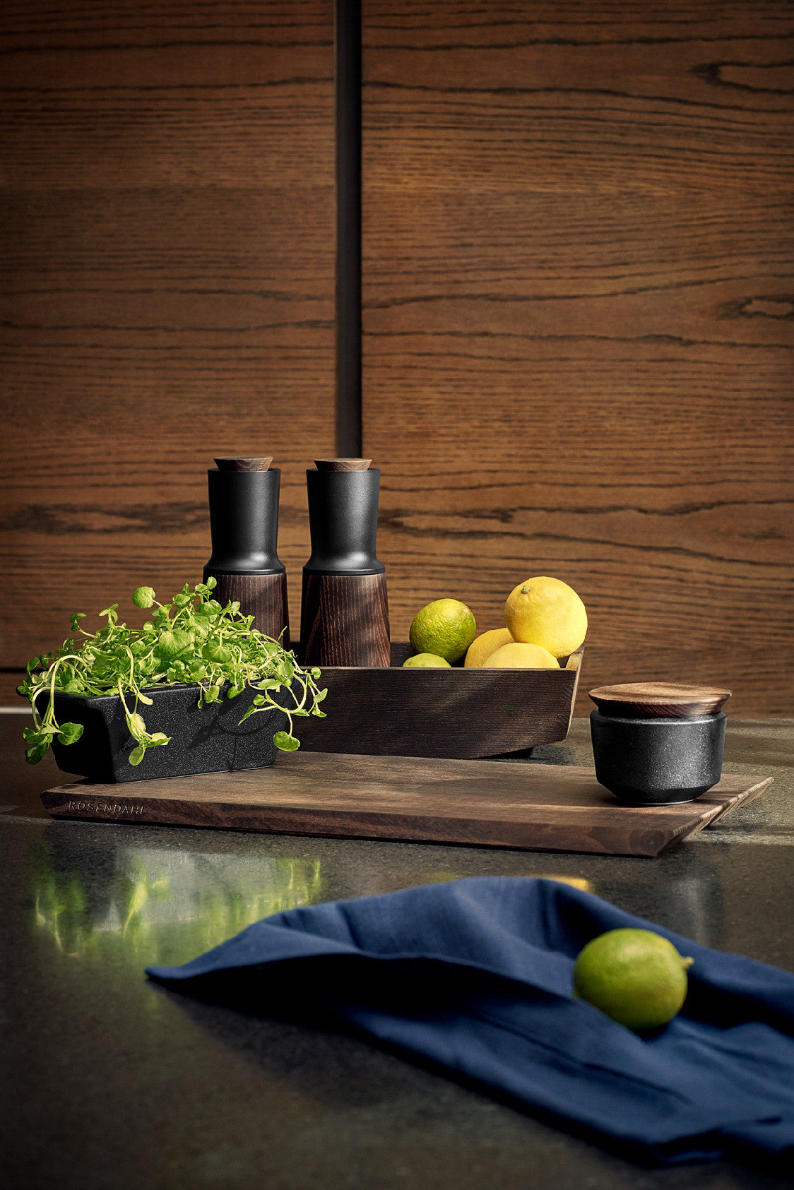 Rosendahl RA krájacie a servírovacie doska 44 x 25 cm, 23107