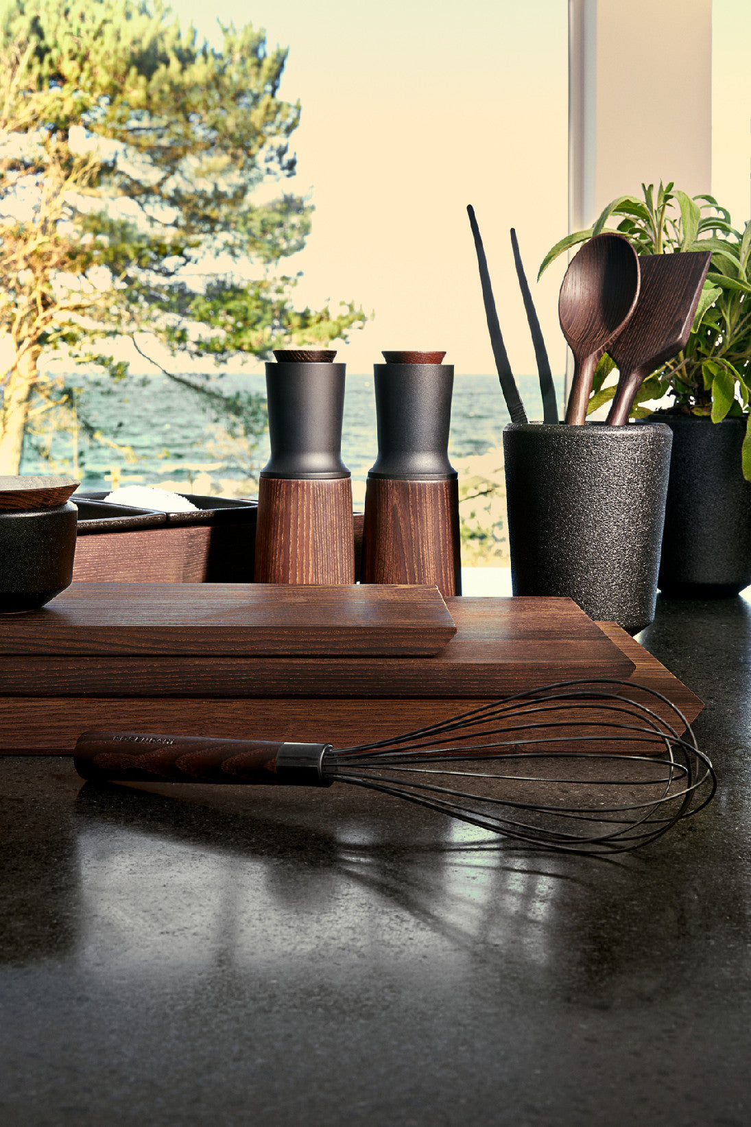 Rosendahl RA krájacie a servírovacie doska 44 x 25 cm, 23107