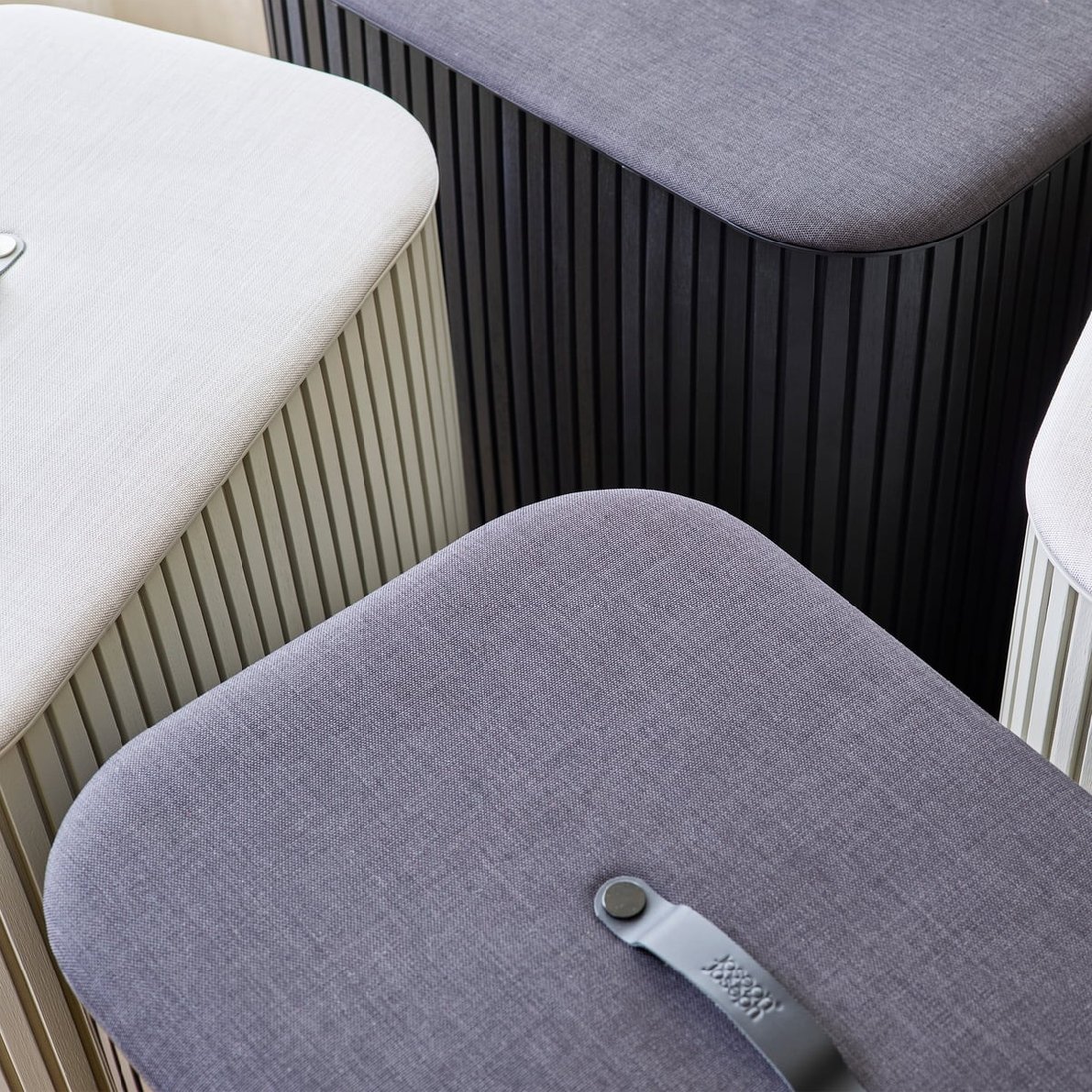 Joseph Joseph Tota Luxe laundry basket 90 l, black, 5000005