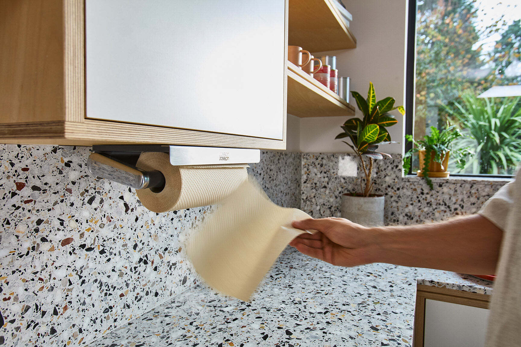 Joseph Joseph RollGrip držiak papierových utierok pod skrinky, 8500004