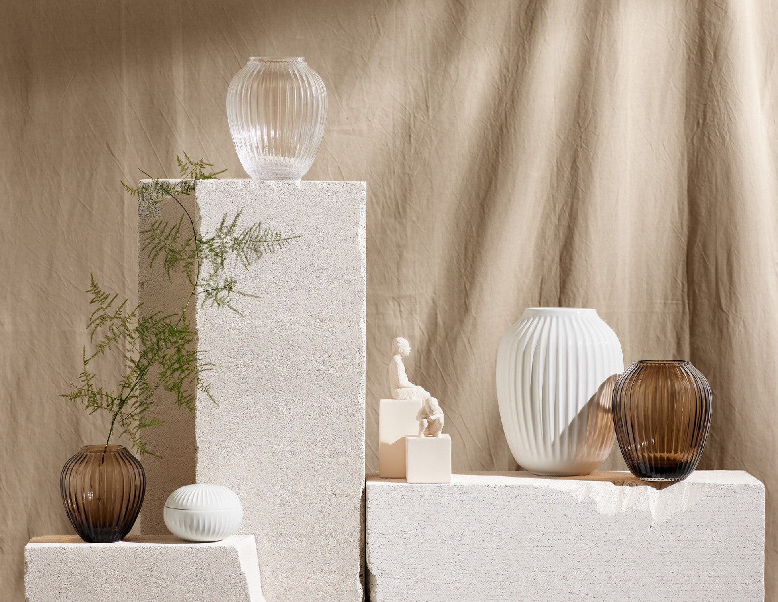 Kähler Hammershoi sklenená váza 14 cm, walnut, 693189