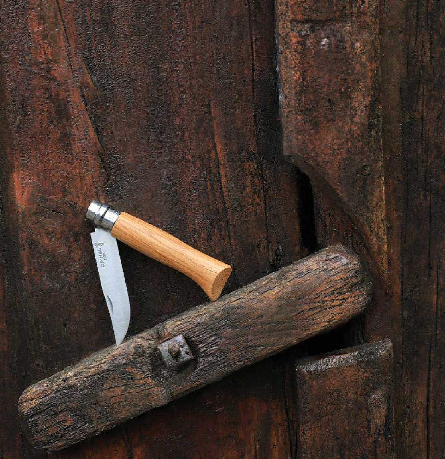 Zatvárací nôž Opinel Oak Wood N°08 8,5 cm, 002021