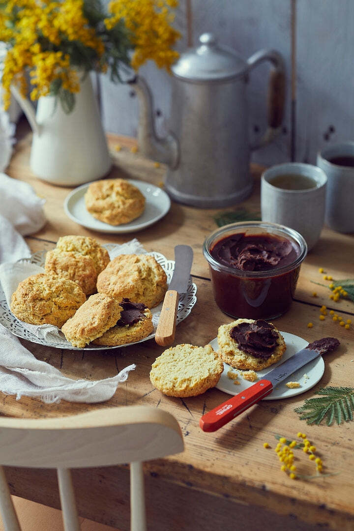 Raňajkový nôž Opinel Les Essentiels 11,5 cm, oranžový, 002176