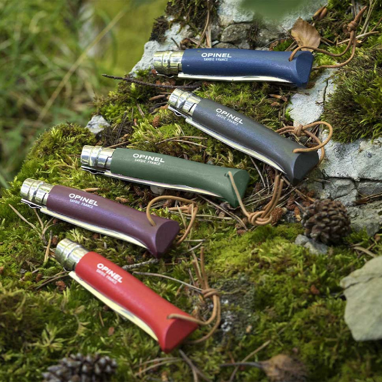 Skladací nôž Opinel Colorama N°08 8,5 cm, vínovo červená, 002213