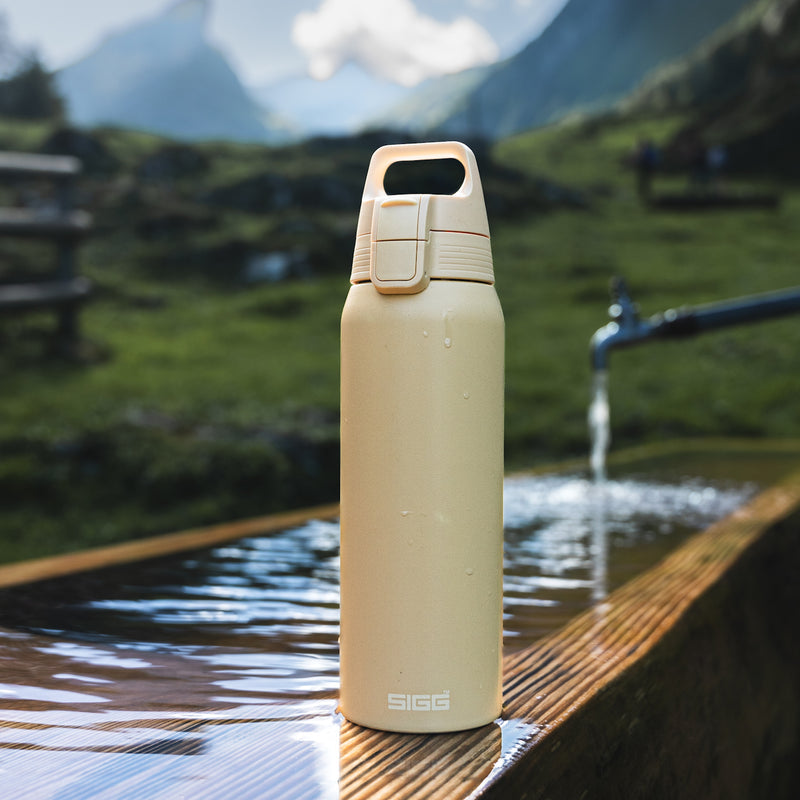 Sigg Shield Therm One nerezová fľaša na pitie 750 ml, opti žltá, 6021.10