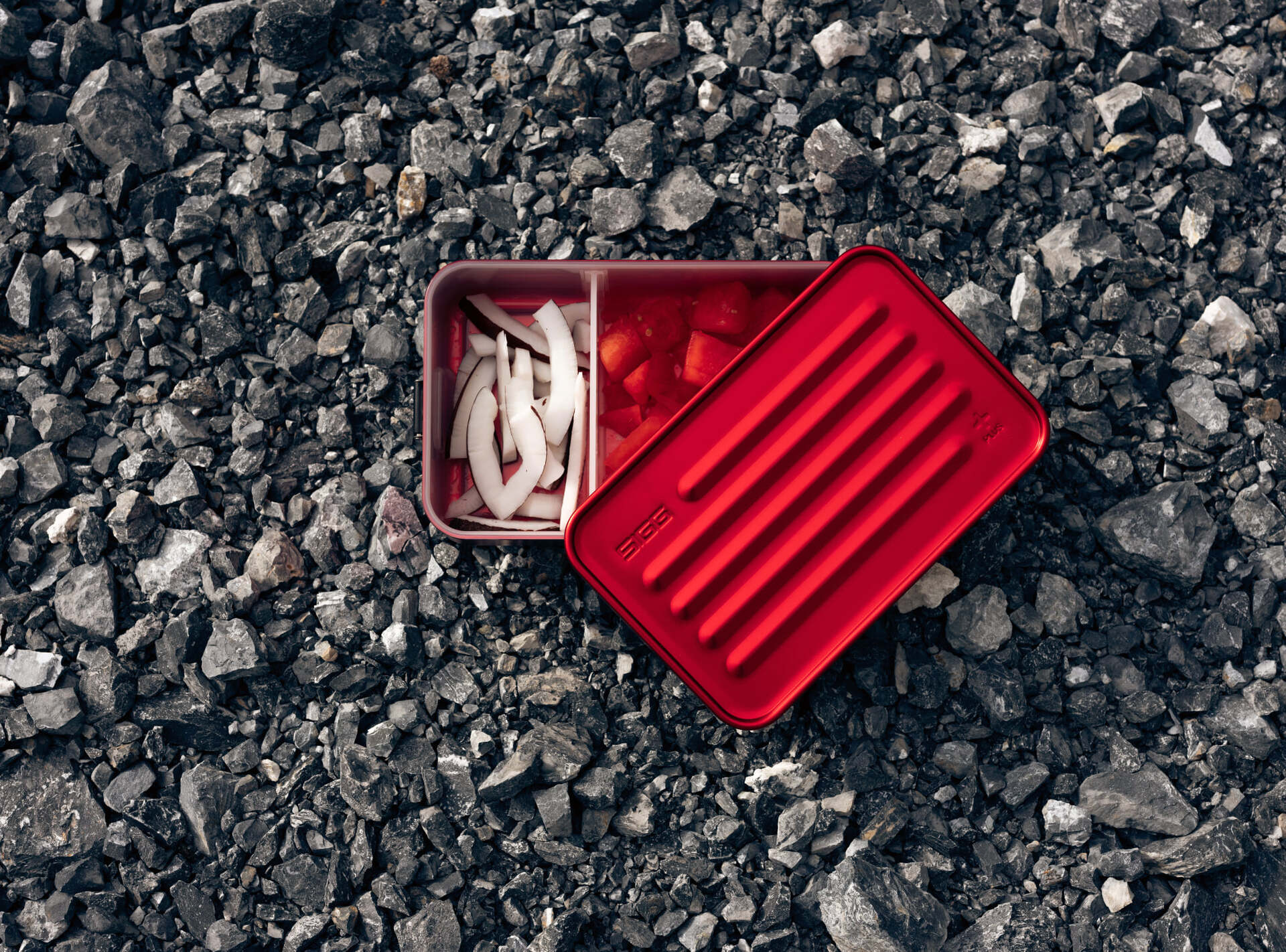 Obedový box Sigg Metal Plus L 1,2 l, červený, 8698.10