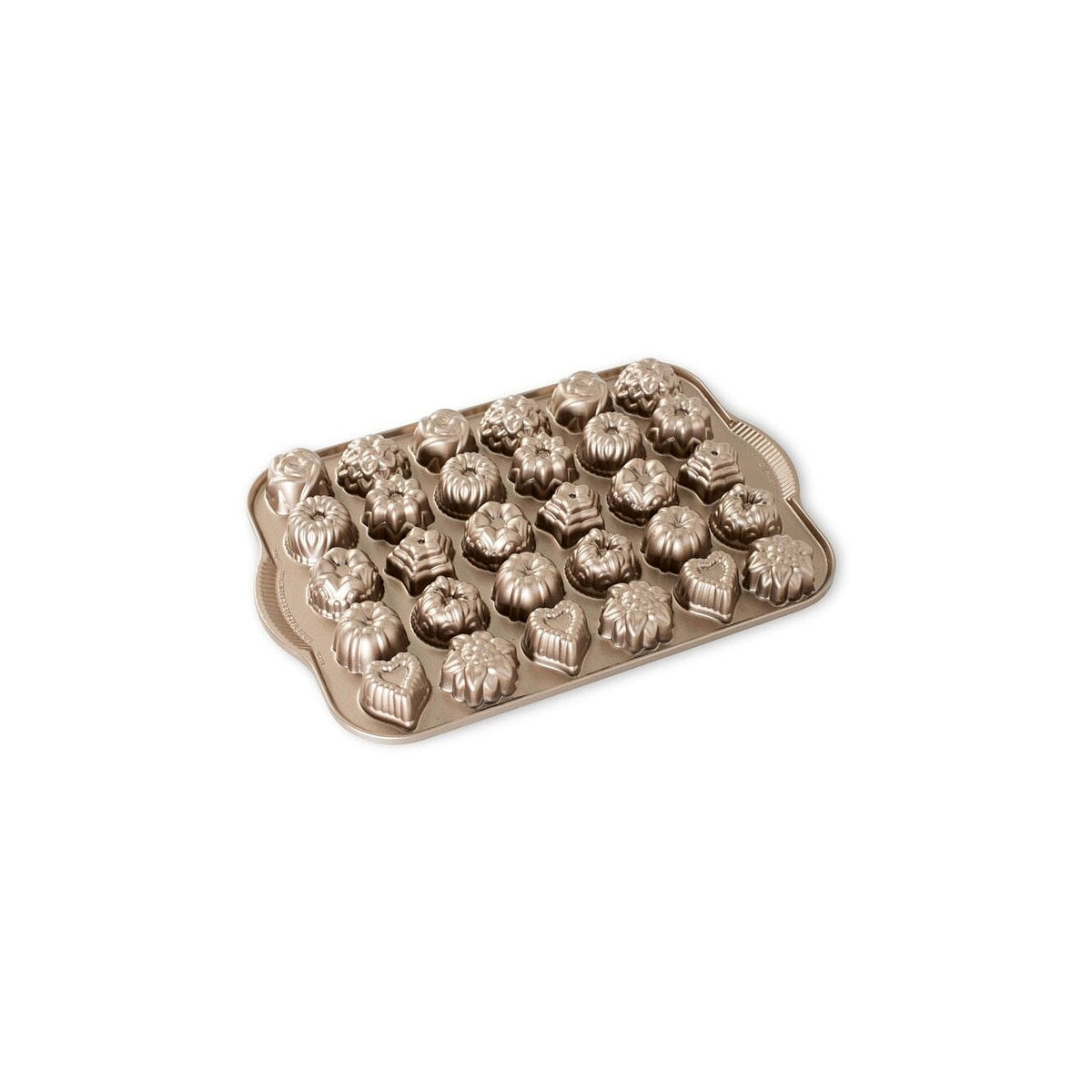 Nordic Ware minibábovkový plát s 30 formičkami Tea Cakes and Candies, 2,5 cup karamelová, 59448