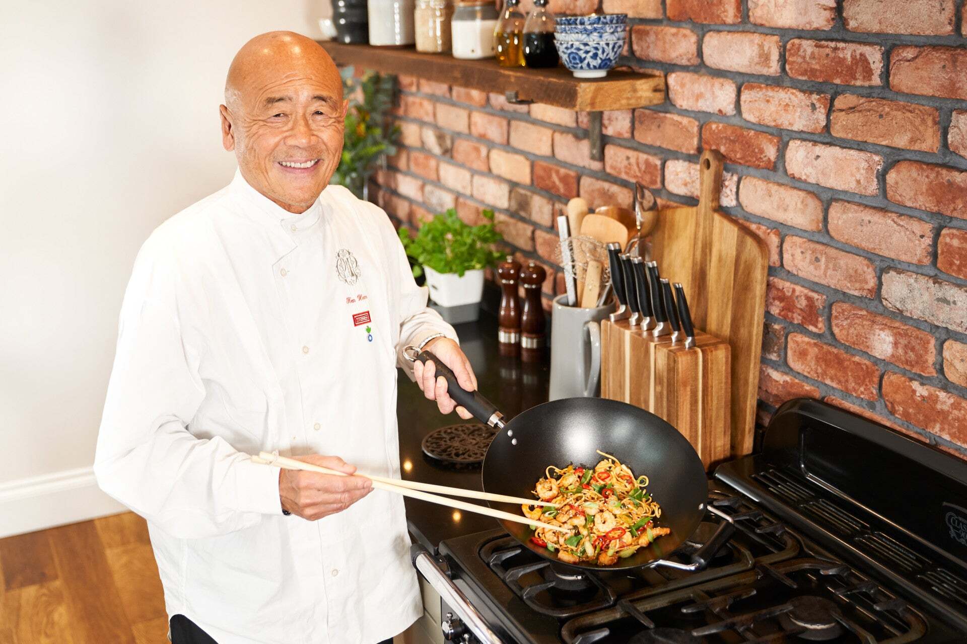 Ken Hom wok s nepriľnavým povrchom Excellence 35 cm, KH435001