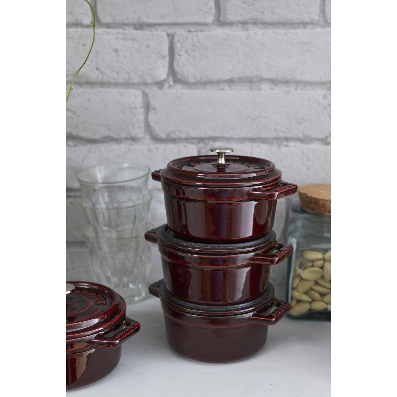 Staub Cocotte Mini pot round 10 cm/0,25 l grenadine, 1101087