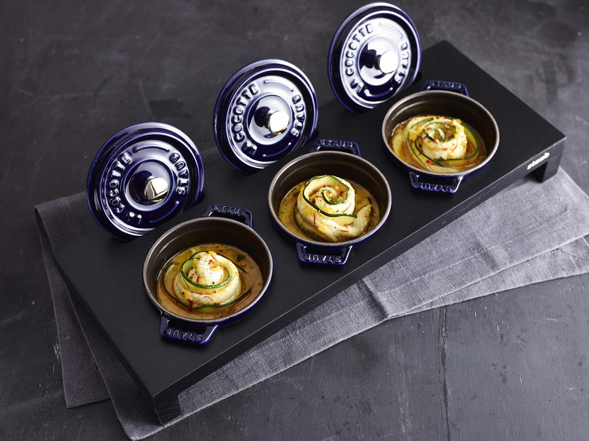 Staub dřevěný stojan na mini hrnce Cocotte, 1190700