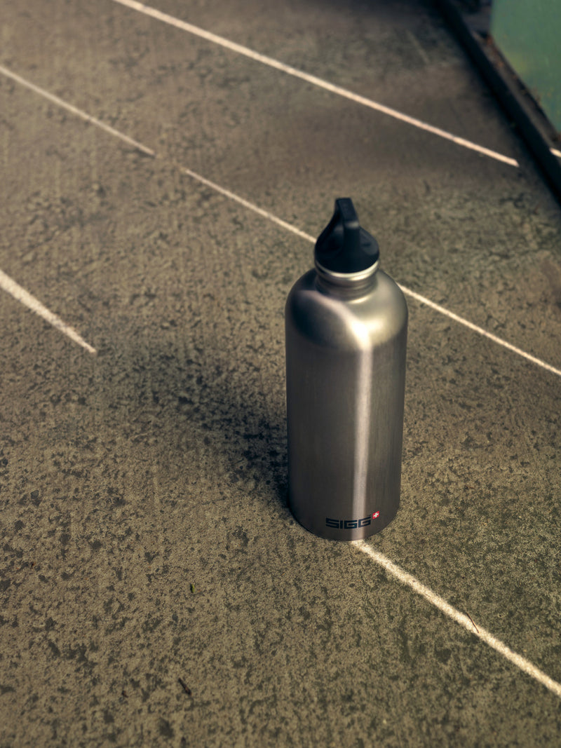 Fľaša na pitie Sigg Traveller 600 ml, dymová perla, 8623.20