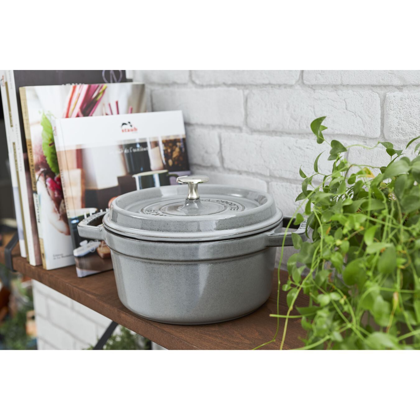 Staub Cocotte hrnec kulatý 18 cm/1,7 l šedý, 1101818