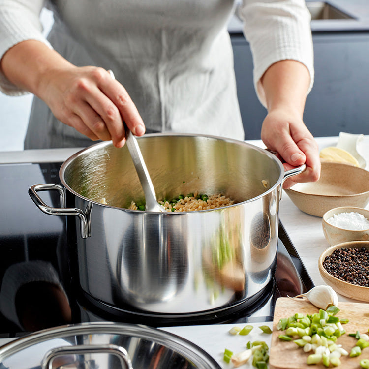 Demeyere Apollo 7 hrniec z nehrdzavejúcej ocele 16 cm/1,5 l, 40850-348