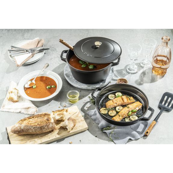 Staub Cocotte 2 dílná sada litinového hrnce a pánve 24 cm, černá, 14562423
