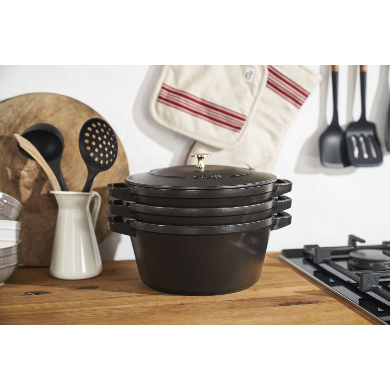 Staub Cocotte 3 dílná sada litinového hrnce, pánve a pekáče 24 cm, černá, 40508-386