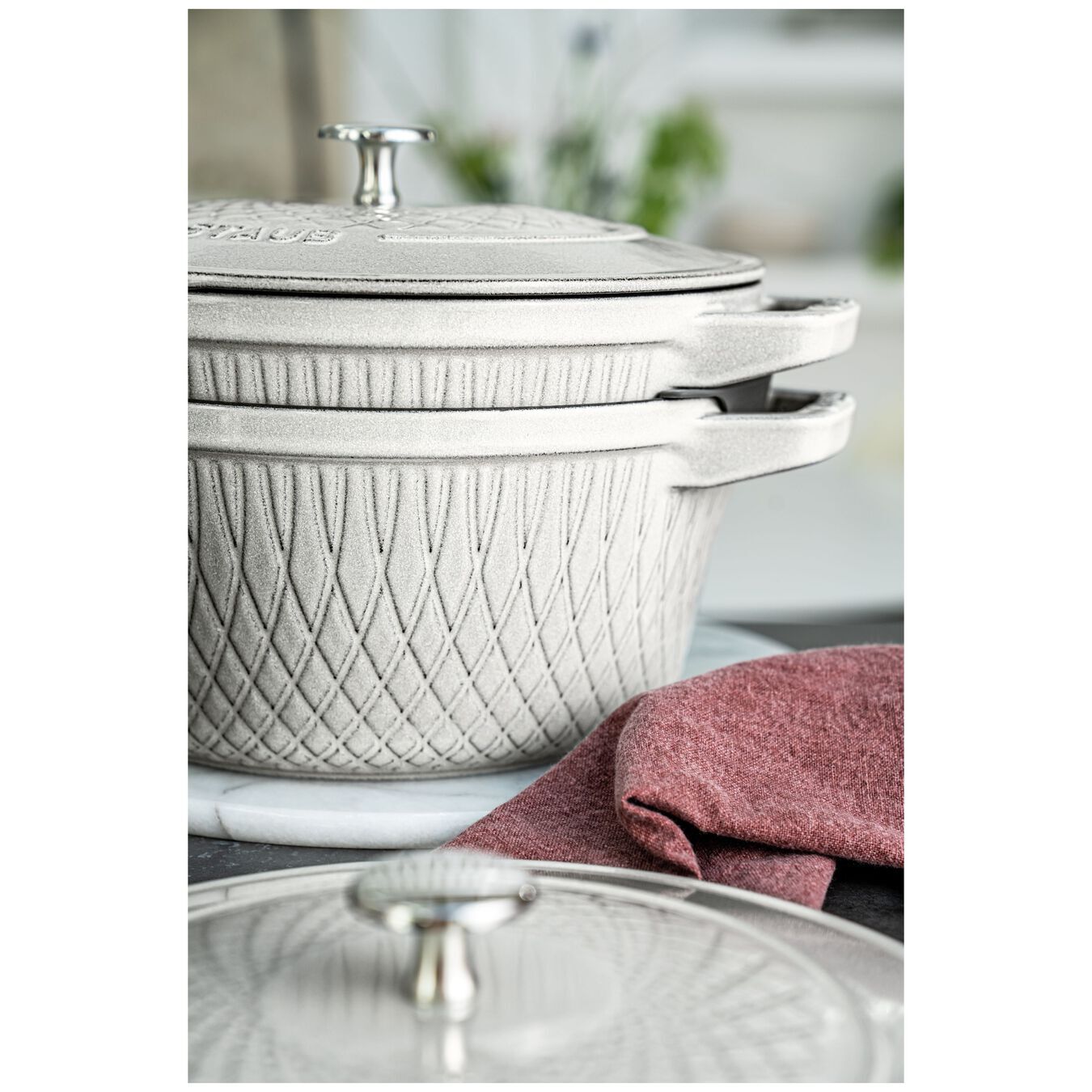 Staub Cocotte Twist okrúhly hrniec 24 cm/4 l biela hľuzovka, 1023541