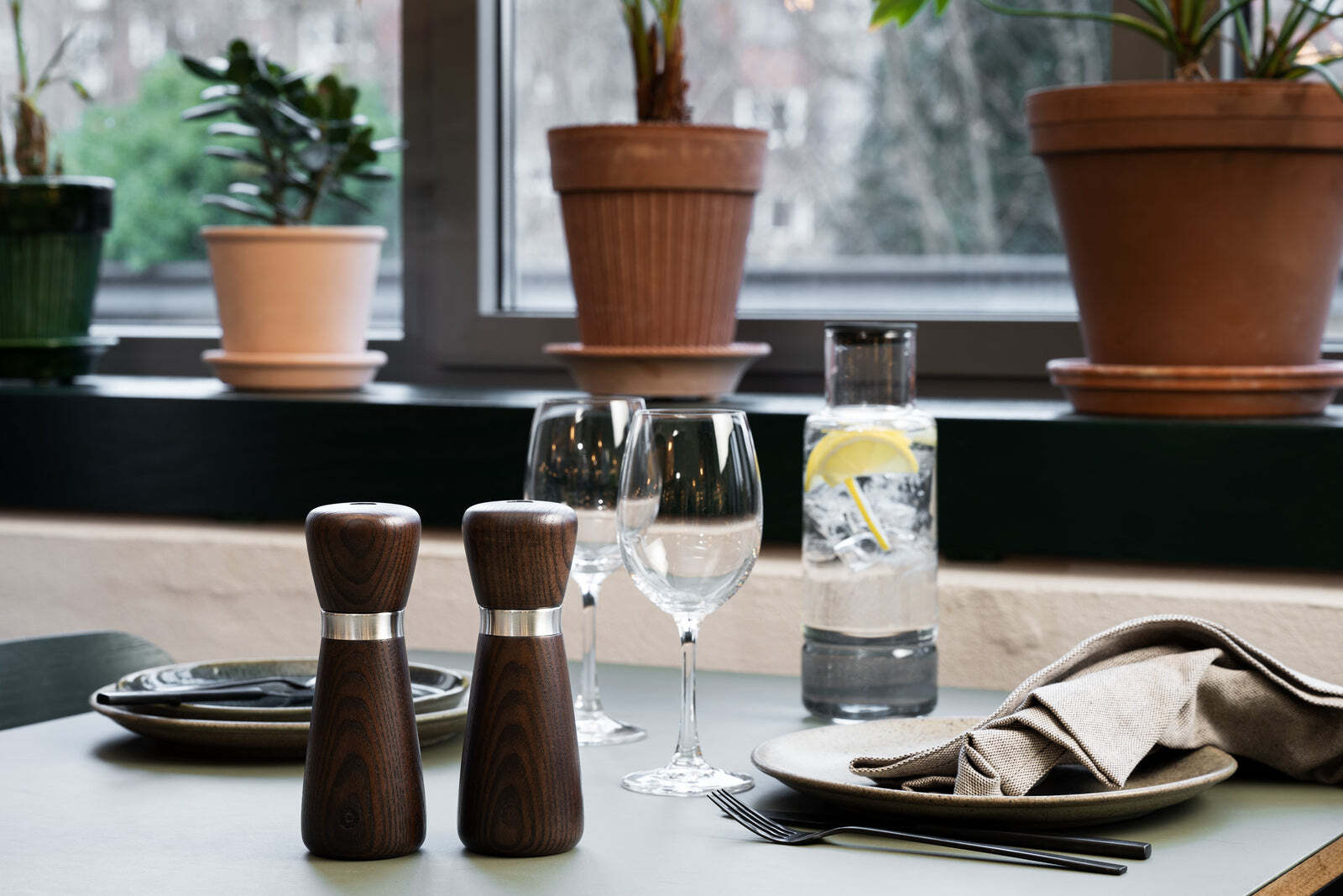 CrushGrind Kyoto drevený mlynček na korenie 17 cm, 070365-2073