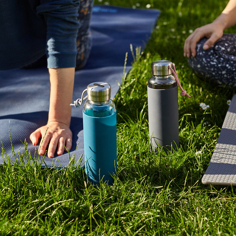 Black+Blum skleněná lahev na vodu 600 ml, slate, GR-WB-M015