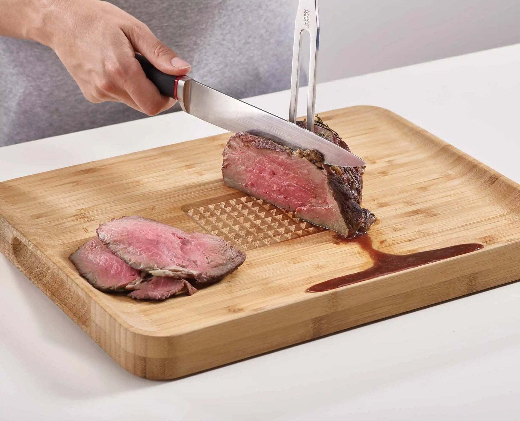 Joseph Joseph Cut&Carve kitchen cutting board bamboo 30 x 40 cm, 60142