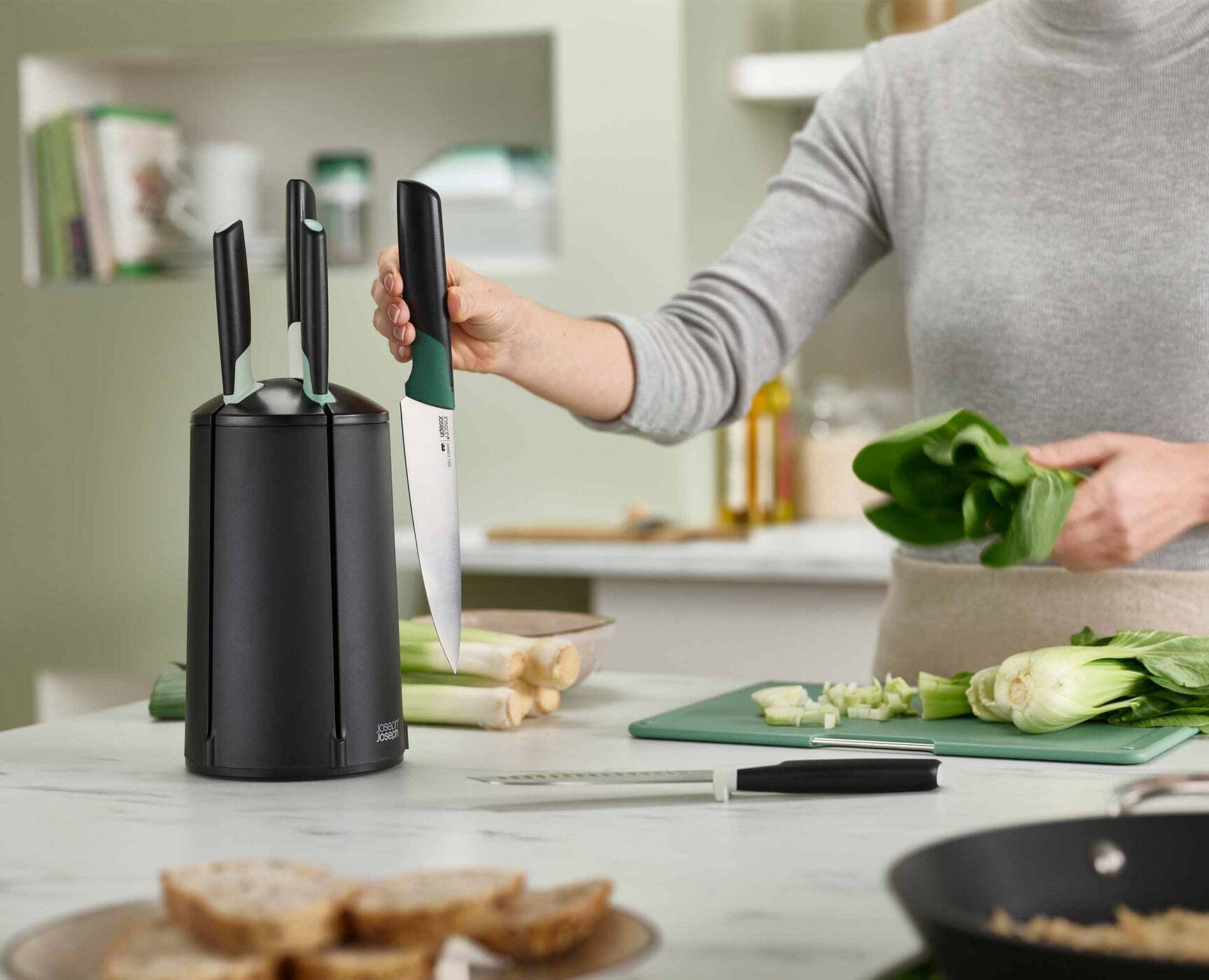 Joseph Joseph Elevate knife rack 6 pcs, black, 10541