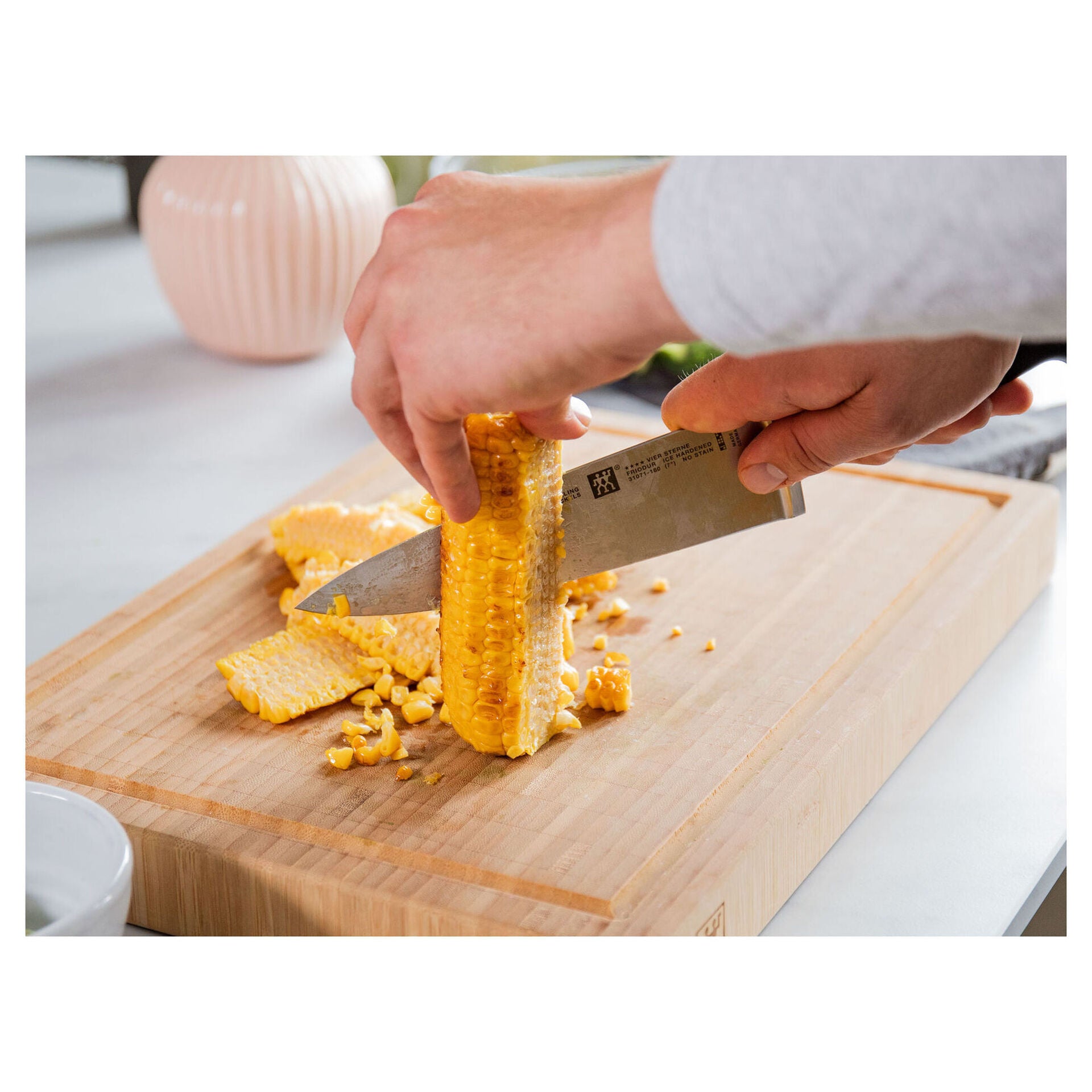 Kuchársky nôž Zwilling Four Star 18 cm, 31071-181