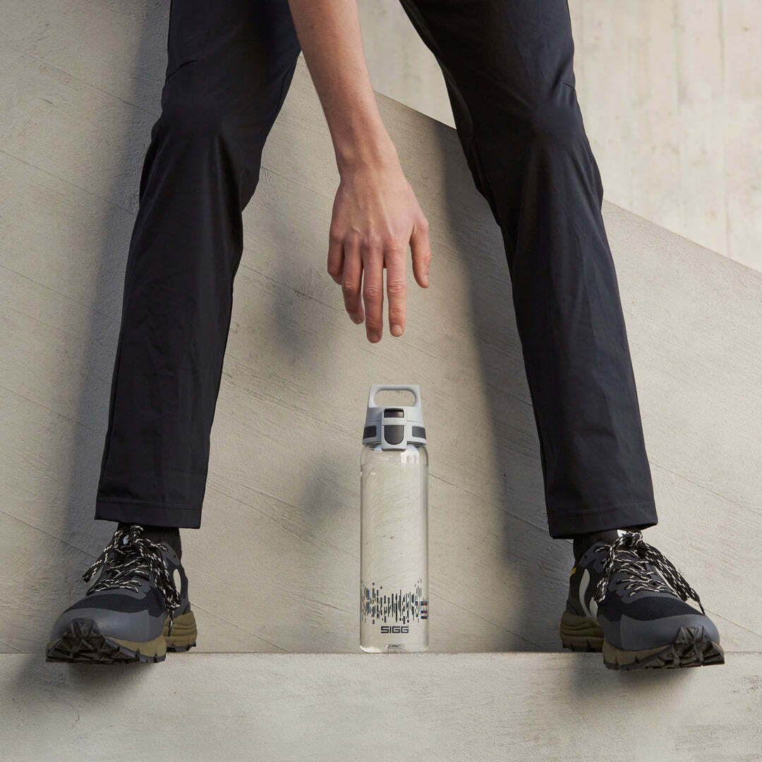 Sigg Total Clear One MyPlanet fľaša na pitie 750 ml, antracitová, 8951.40